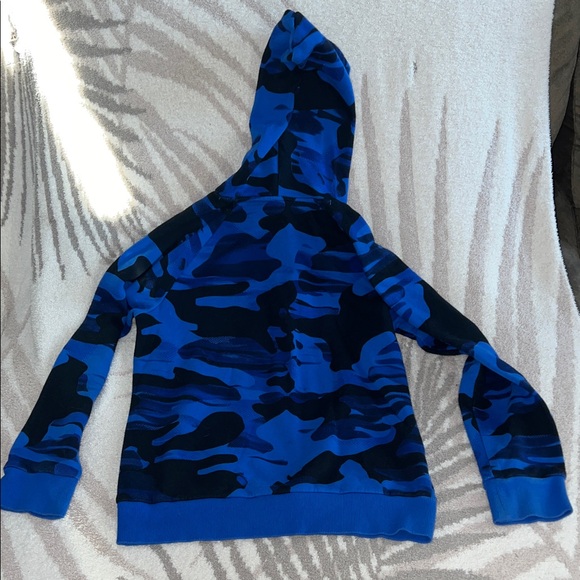 Under Armour Kids Black and Blue Camo Hoodie - Picture 4 of 4